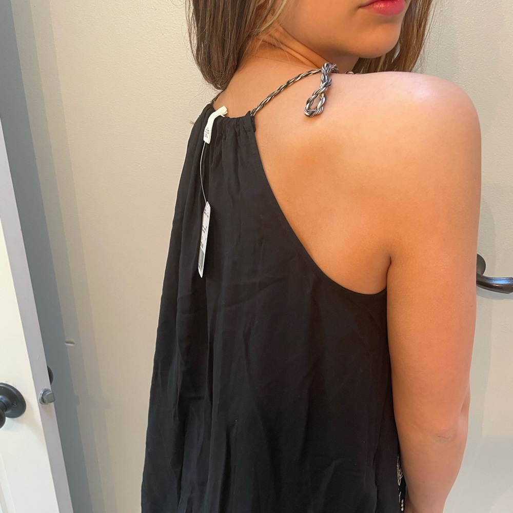 Black embroidered vacation dress - Picture 4 of 9